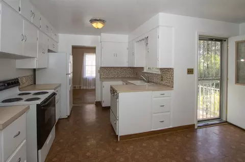 1008 E Olympic Ave, Spokane, WA 99207 photo 5