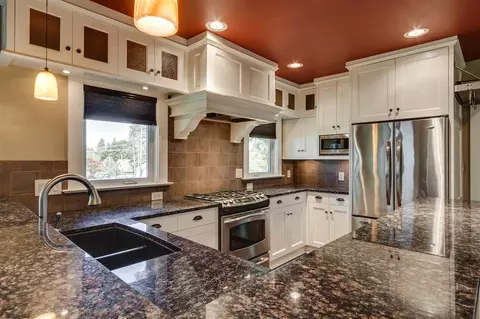 1808 E 14th Ave, Spokane, WA 99202 photo 6