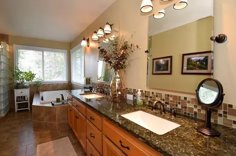 3814 E Bridle Trail Rd, Colbert, WA 99005 photo 12
