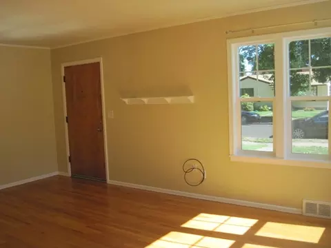1019 E 36th Ave, Spokane, WA 99203 photo 4