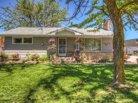 12123 E Maxwell Ave, Spokane, WA 99206 photo 1