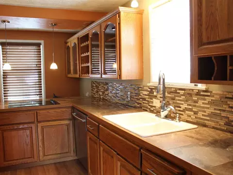 1208 E 38th, Spokane, WA 99203 photo 5