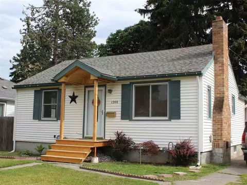 1208 E 38th, Spokane, WA 99203 photo 1