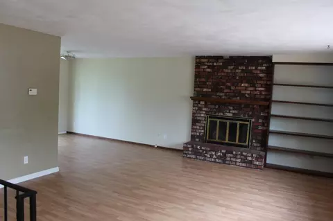 11311 E 10th Ave, Spokane Valley, WA 99206 photo 2