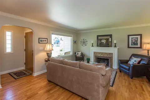 1112 E 39th Ave, Spokane, WA 99203 photo 2