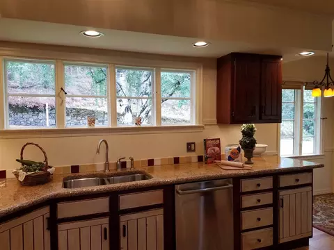 1605 E 20th Ave, Spokane, WA 99203 photo 8