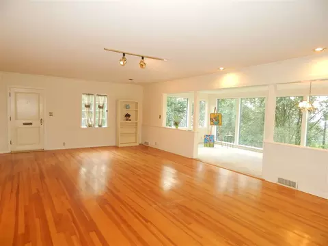 1605 E 20th Ave, Spokane, WA 99203 photo 3