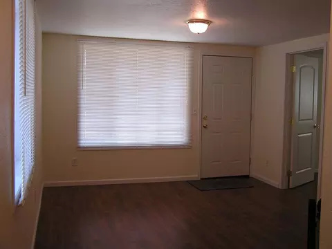 1215 E North Ave, Spokane, WA 99207 photo 4