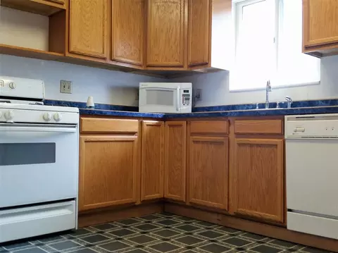 559 E Longfellow Ave, Spokane, WA 99207 photo 8
