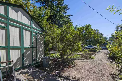 1841 E 9th Ave, Spokane, WA 99202 photo 3