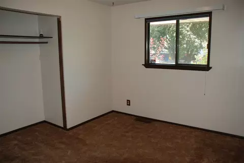 3915 E Buckeye Ave, Spokane, WA 99217 photo 8