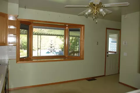 3915 E Buckeye Ave, Spokane, WA 99217 photo 6