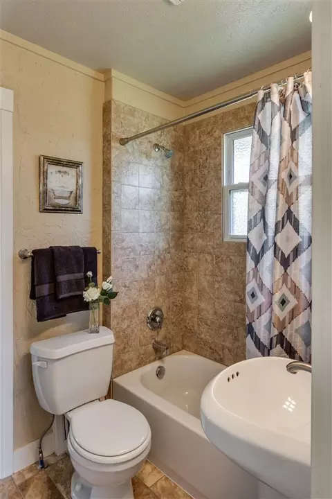 1011 E Longfellow Ave, Spokane, WA 99207 photo 12