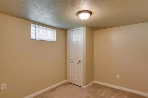 1011 E Longfellow Ave, Spokane, WA 99207 photo 14