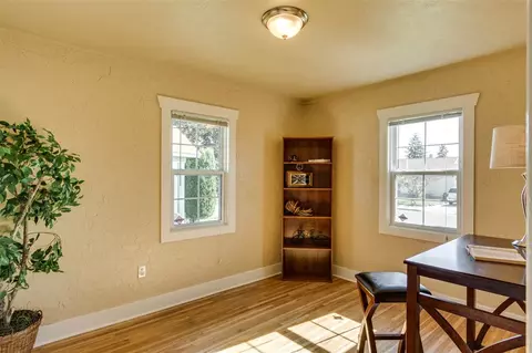 1011 E Longfellow Ave, Spokane, WA 99207 photo 11