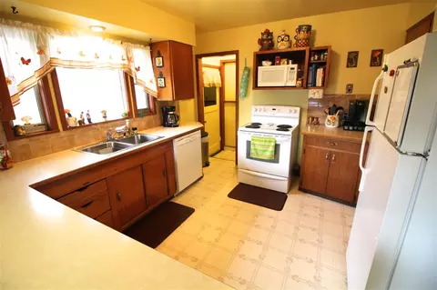 2529 E Marshall Ave, Spokane, WA 99207 photo 5