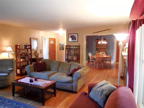 2726 E 19th Ave, Spokane, WA 99223 photo 3