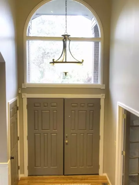 2009 E 30th Ave, Spokane, WA 99203 photo 2