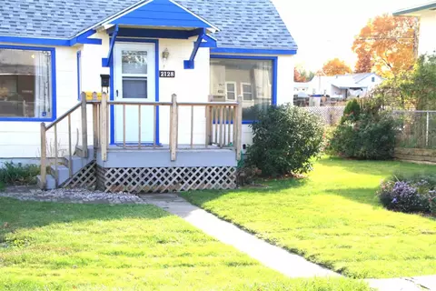 2128 E Columbia, Spokane, WA 99208 photo 2
