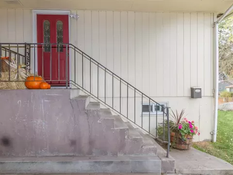 3158 E 15th Ave, Spokane, WA 99223 photo 2