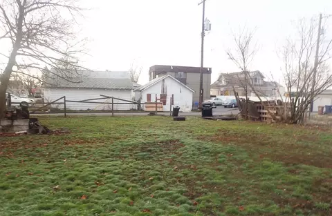 228 E Baldwin Ave, Spokane, WA 99207 photo 9