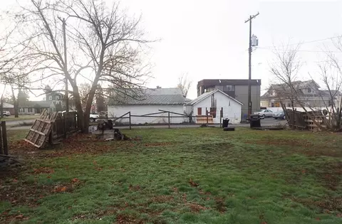228 E Baldwin Ave, Spokane, WA 99207 photo 10