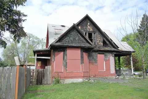 228 E Baldwin Ave, Spokane, WA 99207 photo 2