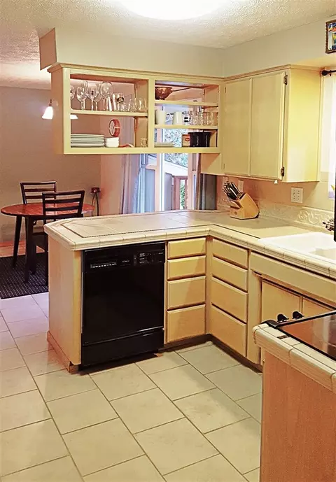 6308 E 15 St, Spokane Valley, WA 99212 photo 7