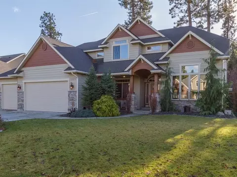 1122 E Huron Dr, Spokane, WA 99208 photo 1