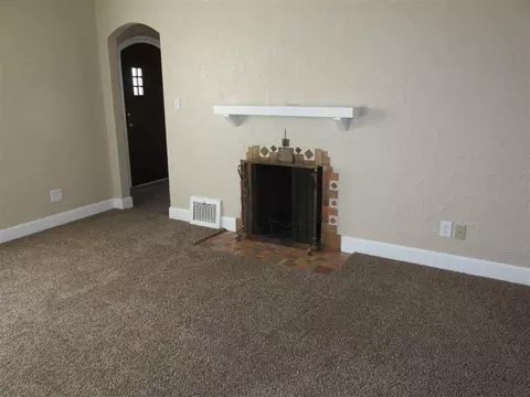 1017 E Wellesley Ave, Spokane, WA 99207 photo 3