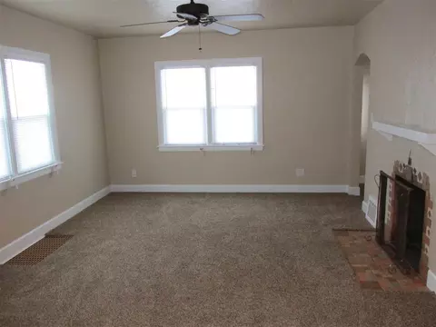 1017 E Wellesley Ave, Spokane, WA 99207 photo 4
