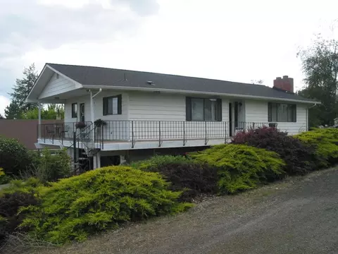 304 E Main St, Tekoa, WA 99033 photo 2