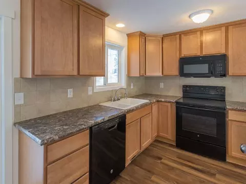 3017 E 34th Ave, Spokane, WA 99223 photo 8