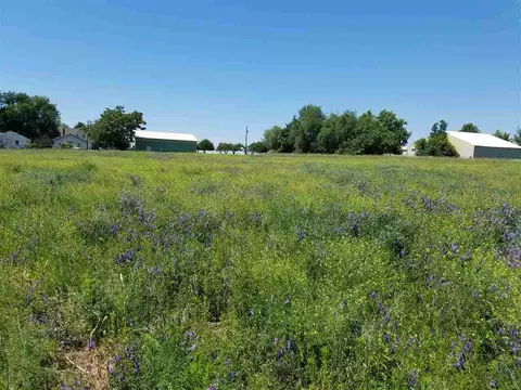 2102 W Johansen Rd, Spokane, WA 99208 photo 4