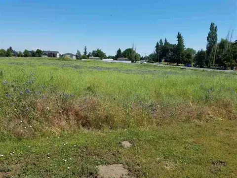 2102 W Johansen Rd, Spokane, WA 99208 photo 5