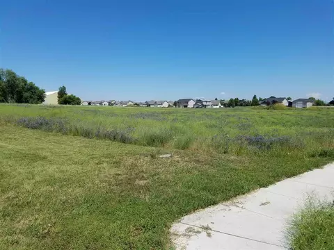 2102 W Johansen Rd, Spokane, WA 99208 photo 8