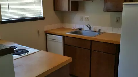 2201 E Cataldo Ave, Spokane, WA 99202 photo 2