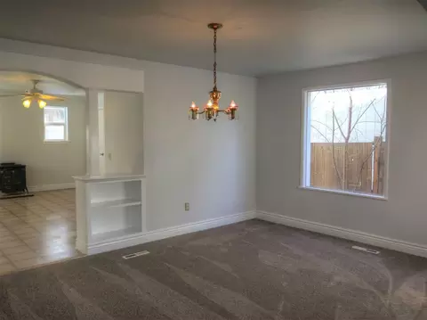 1624 E 8th Ave, Spokane, WA 99202 photo 4