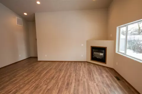 2628 E Sharp Ave, Spokane, WA 99202 photo 8