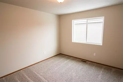 2628 E Sharp Ave, Spokane, WA 99202 photo 9