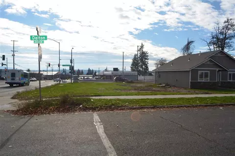 2082 E Dalton Ave, Spokane, WA 99207 photo 2
