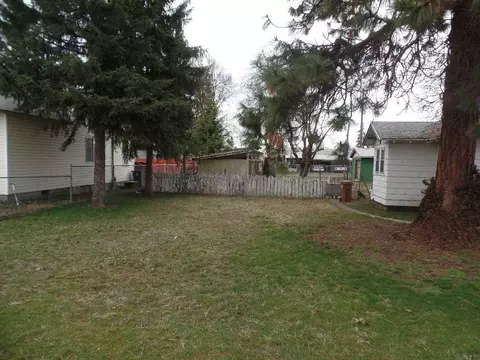 1021 E Sanson Ave, Spokane, WA 99207 photo 10