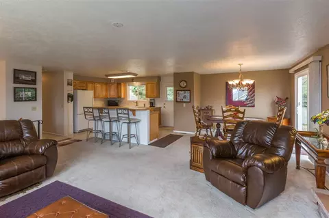 8607 N Northview Rd, Spokane, WA 99208 photo 6