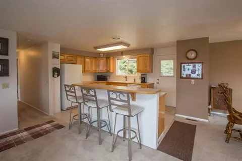 8607 N Northview Rd, Spokane, WA 99208 photo 4