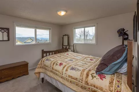 8607 N Northview Rd, Spokane, WA 99208 photo 13