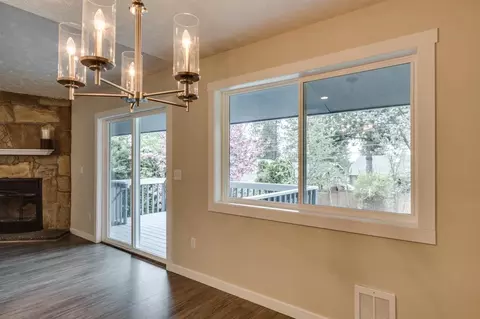 4215 E 11th Ave, Spokane, WA 99202 photo 9