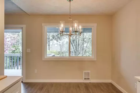 4215 E 11th Ave, Spokane, WA 99202 photo 8