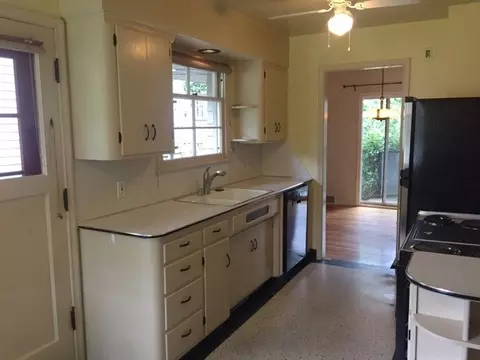 1648 S Maple Blvd, Spokane, WA 99203 photo 5