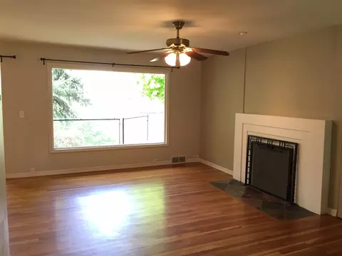 1648 S Maple Blvd, Spokane, WA 99203 photo 2