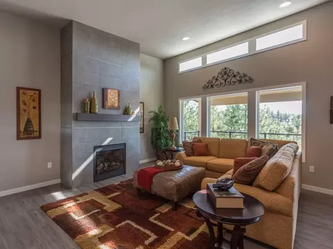 206 E Sapphire Ln, Spokane, WA 99208 photo 3